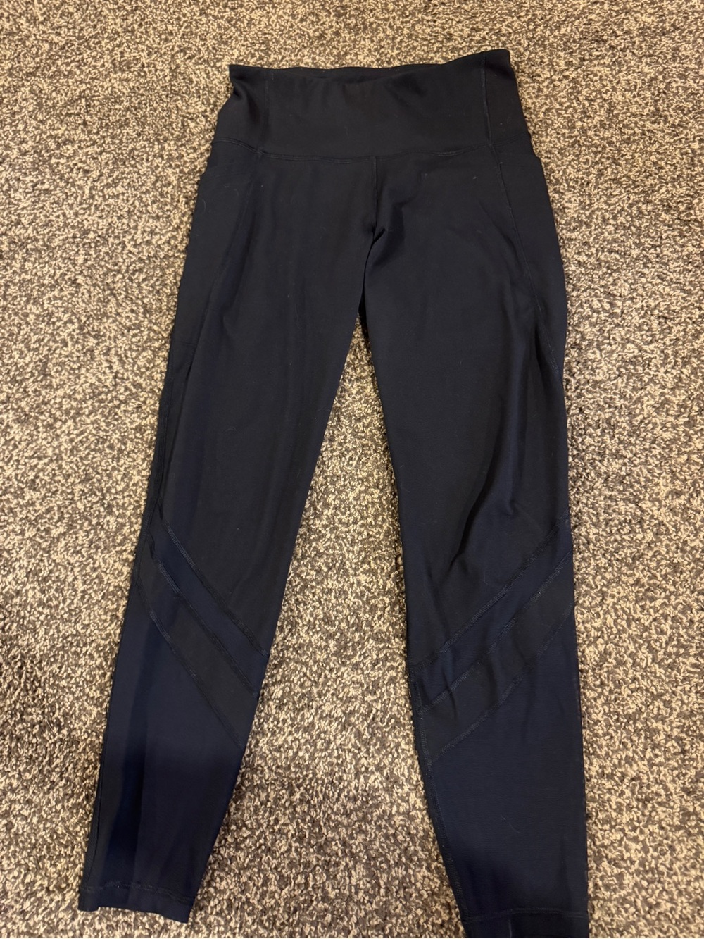 Old Navy Active Elevate “Go Dry” Black Leggings with Mesh Styled Legs—Medium